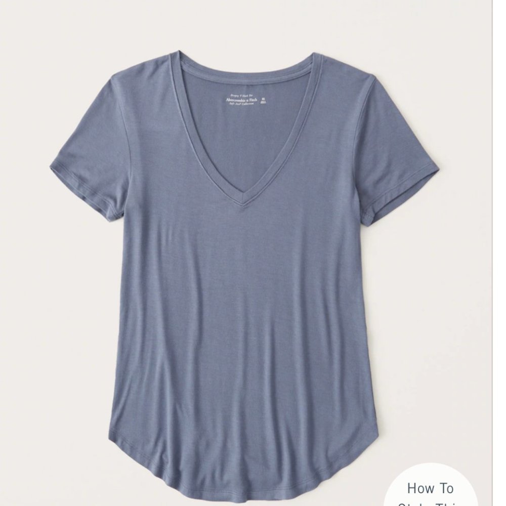 NWT Abercrombie and Fitch Drapey V-Neck Tee in Blu